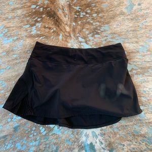 black lululemon skirt